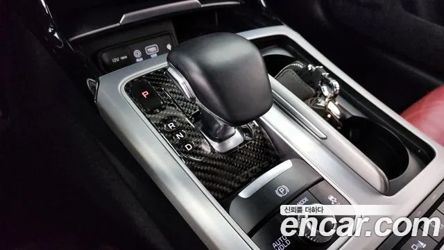 Kia Stinger 2020 — фото 11