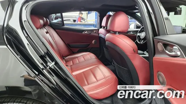 Kia Stinger 2020 — фото 17