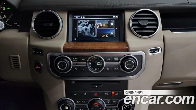 Land Rover Discovery 2016 — фото 14