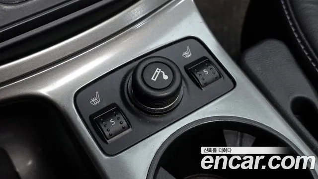 Ford Kuga 2016 — фото 16