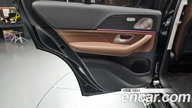 Mercedes-Benz GLE-Class 2024 — фото 15
