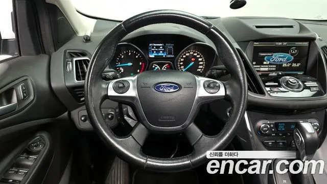 Ford Kuga 2016 — фото 13