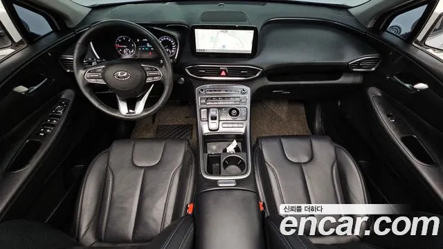 Hyundai Santafe 2021 — фото 10