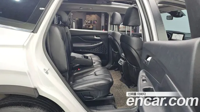 Hyundai Santafe 2021 — фото 16