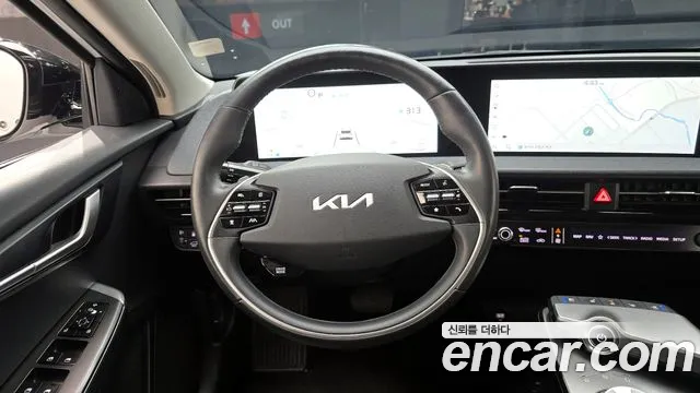 Kia EV6 2022 — фото 19