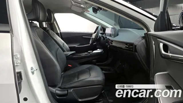 Kia EV6 2022 — фото 16
