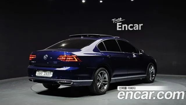 Volkswagen Passat 2018 — фото 2