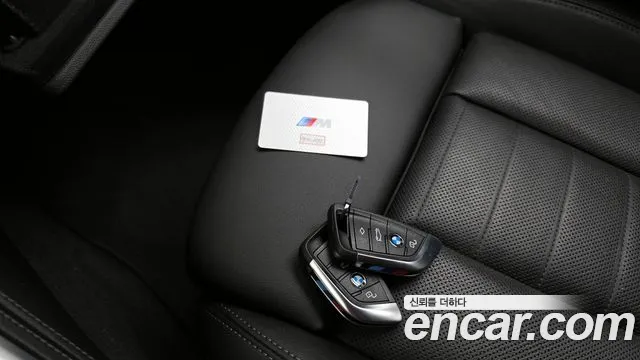 BMW i4 2023 — фото 16