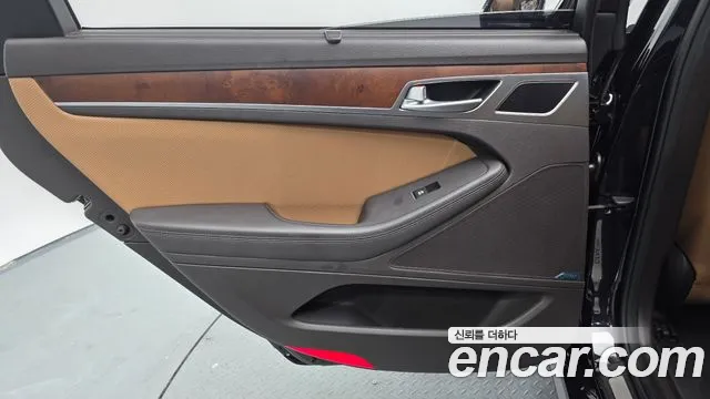 Hyundai Genesis 2016 — фото 15