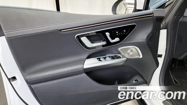 Mercedes-Benz EQE 2023 — фото 14