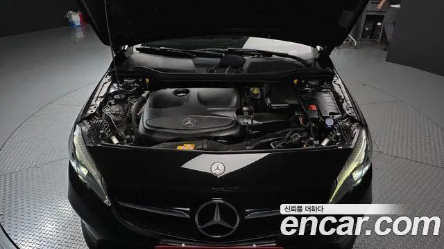 Mercedes-Benz A-Class 2017 — фото 6