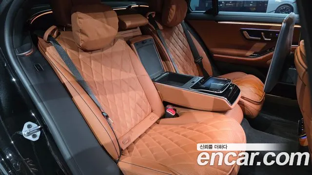 Mercedes-Benz S-Class 2023 — фото 17