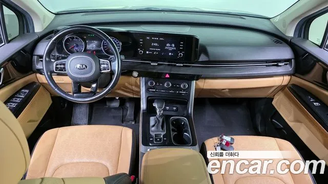 Kia Canival 2021 — фото 10