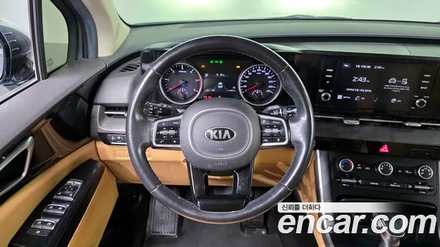 Kia Canival 2021 — фото 18