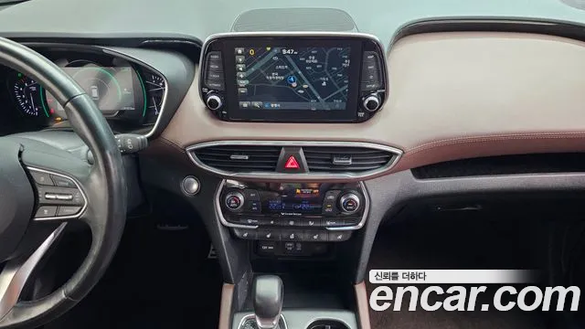 Hyundai Santafe 2019 — фото 18