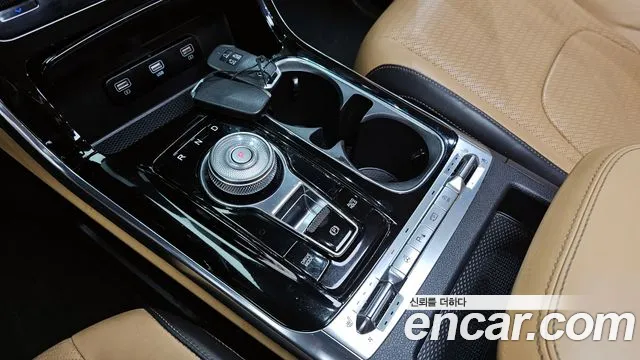 Kia Canival 2021 — фото 12