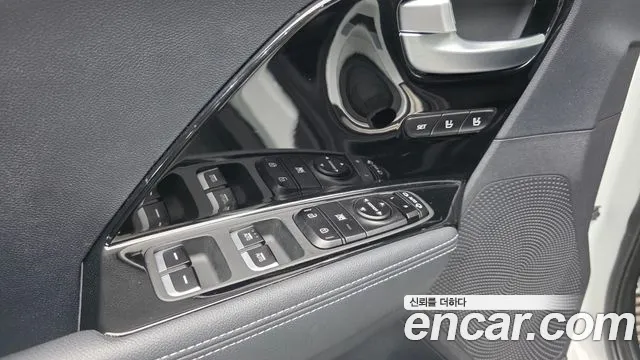 Kia Niro 2020 — фото 18