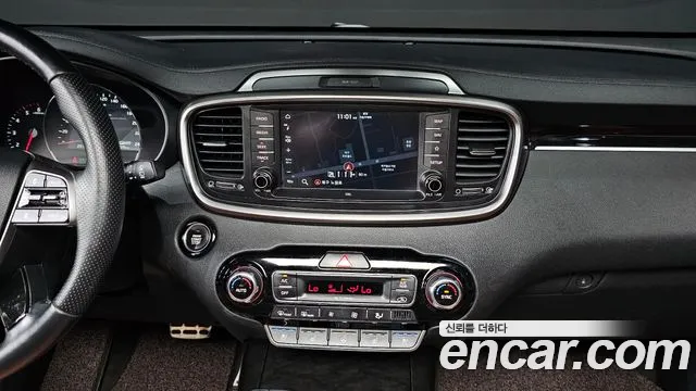 Kia Sorento 2018 — фото 19