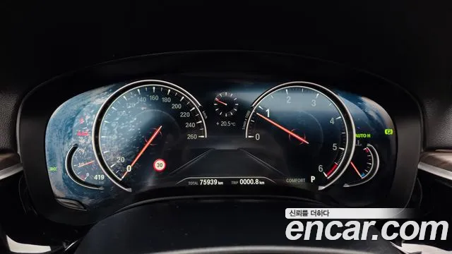 BMW 5-Series 2017 — фото 10