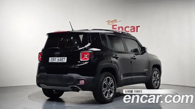 Jeep Renegade 2017 — фото 2