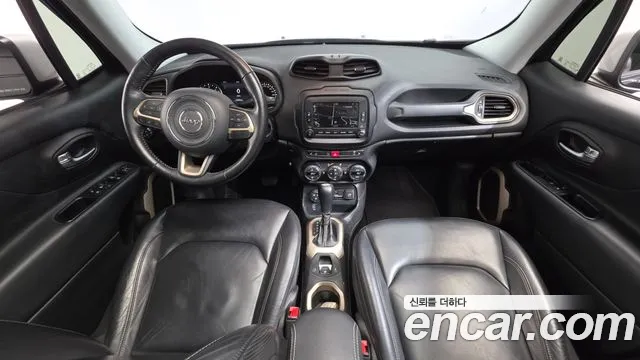Jeep Renegade 2017 — фото 7