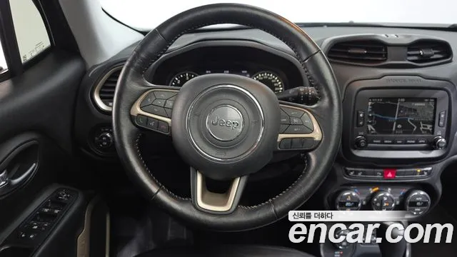 Jeep Renegade 2017 — фото 12