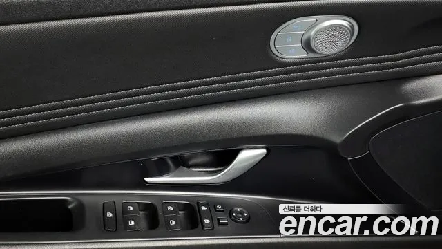 Hyundai AVANTE 2023 — фото 18