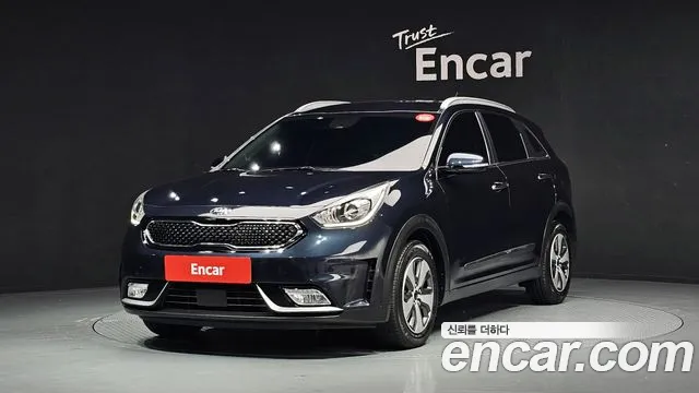 Kia Niro 2018 — фото 1