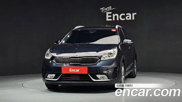 Kia Niro 2018 — фото 3