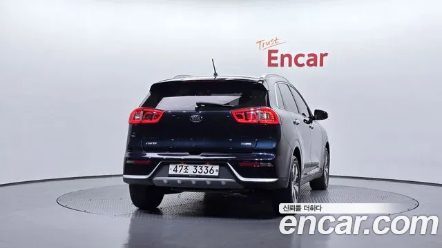 Kia Niro 2018 — фото 4