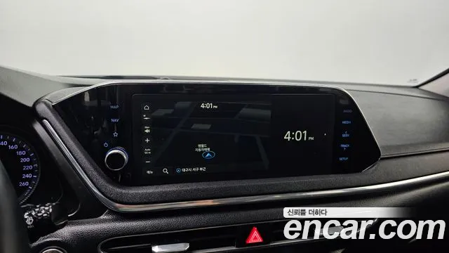 Hyundai Sonata 2020 — фото 19