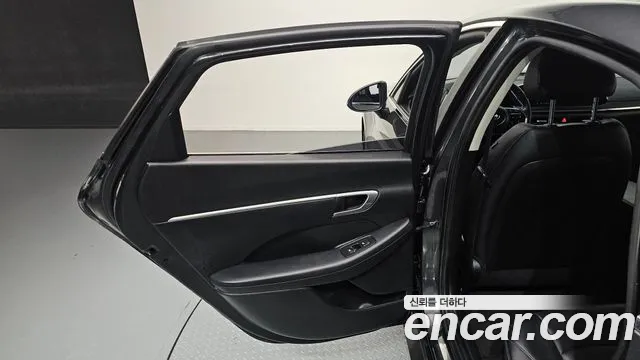 Hyundai Sonata 2020 — фото 15