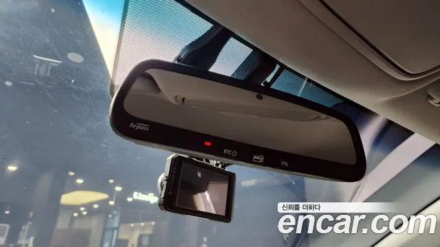Kia Niro 2017 — фото 19