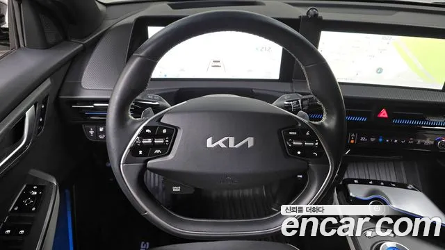Kia EV6 2022 — фото 18