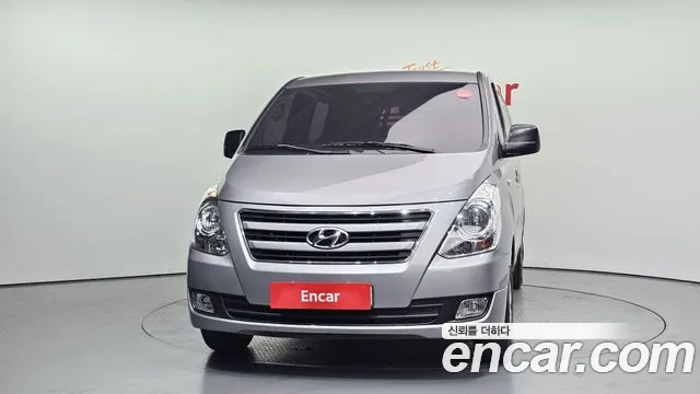 Hyundai Starex 2017 — фото 3