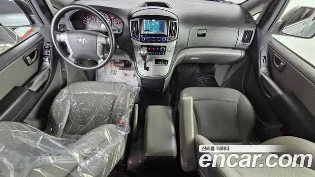 Hyundai Starex 2017 — фото 7