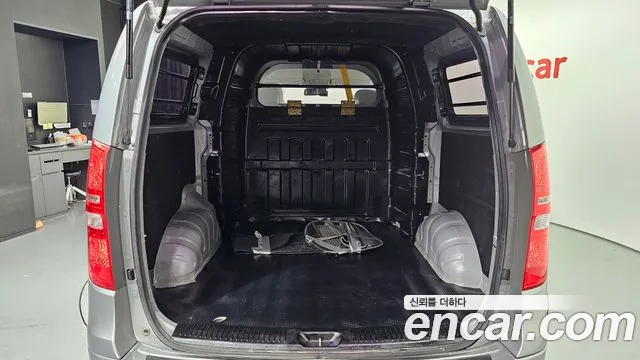 Hyundai Starex 2017 — фото 20