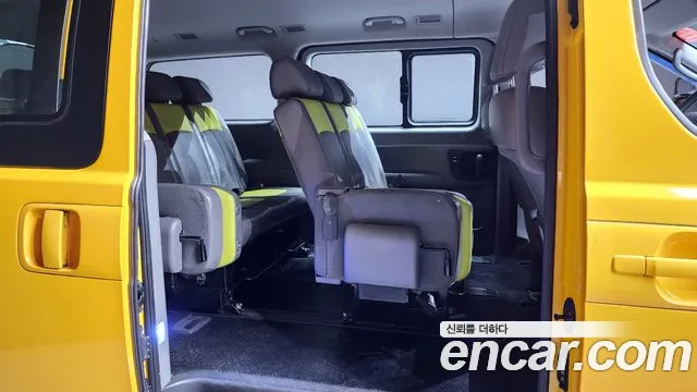 Hyundai Starex 2021 — фото 12