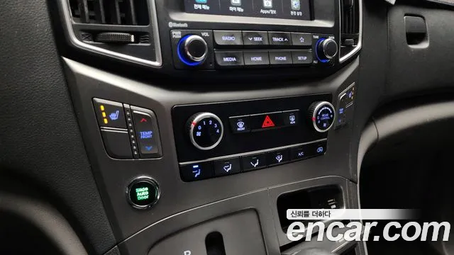 Hyundai Starex 2021 — фото 16