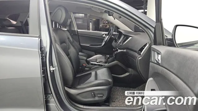 Hyundai Tucson 2018 — фото 18