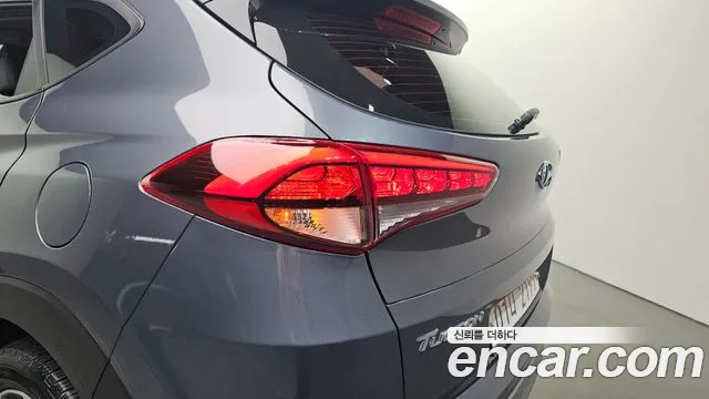 Hyundai Tucson 2018 — фото 9