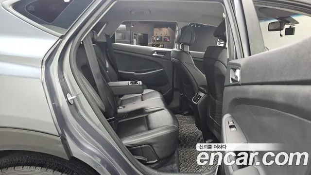Hyundai Tucson 2018 — фото 16