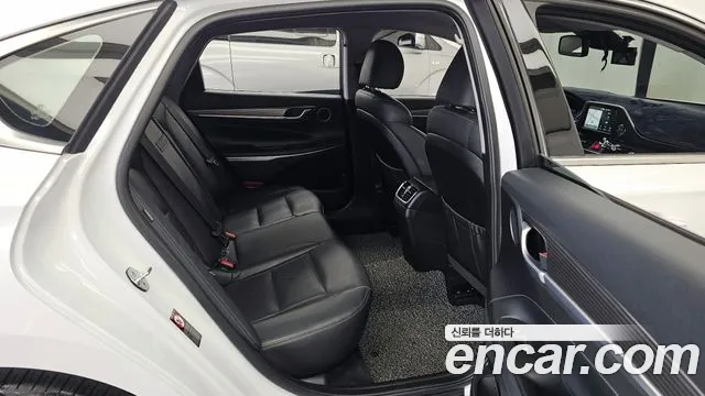 Hyundai Grandeur 2019 — фото 18