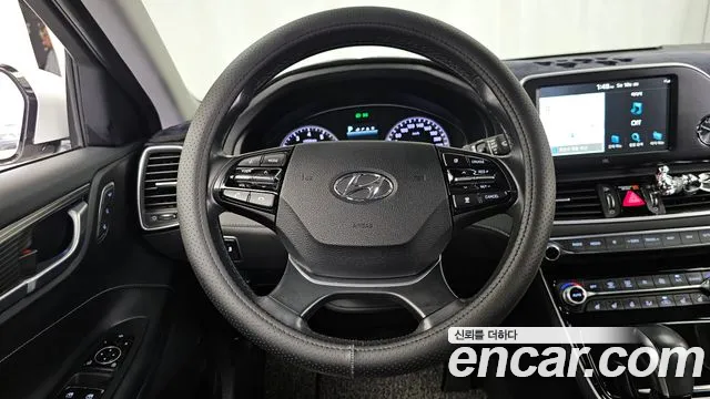 Hyundai Grandeur 2019 — фото 19