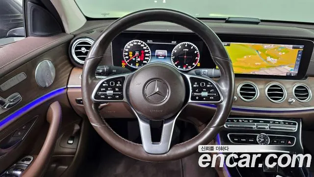 Mercedes-Benz E-Class 2019 — фото 13