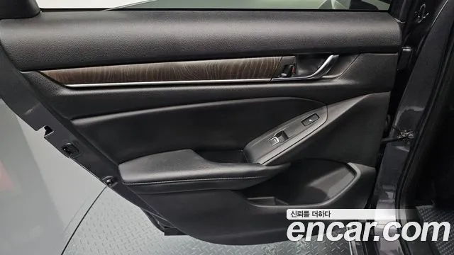 Honda Accord 2022 — фото 14