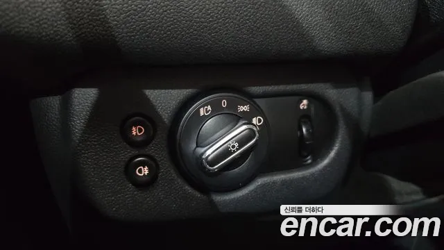 Mini Clubman 2019 — фото 17