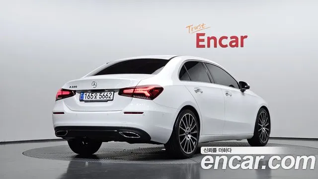Mercedes-Benz A-Class 2020 — фото 2