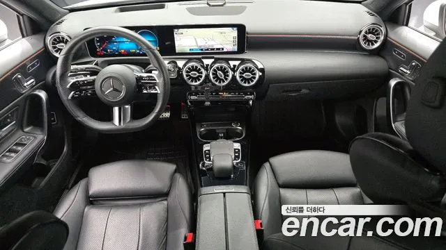 Mercedes-Benz A-Class 2020 — фото 10