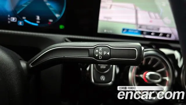 Mercedes-Benz A-Class 2020 — фото 12